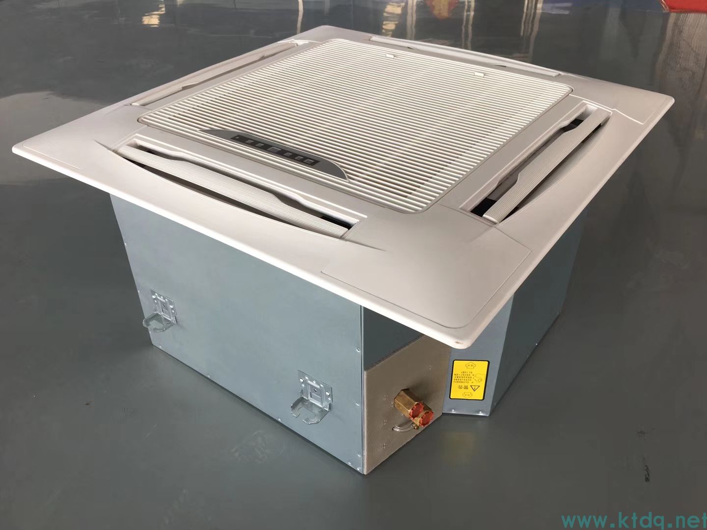 吸頂式風機盤管又名吸頂式風機盤管的特點-德州春意空調設備有限公司(圖1) mmexport1554004388473.jpg